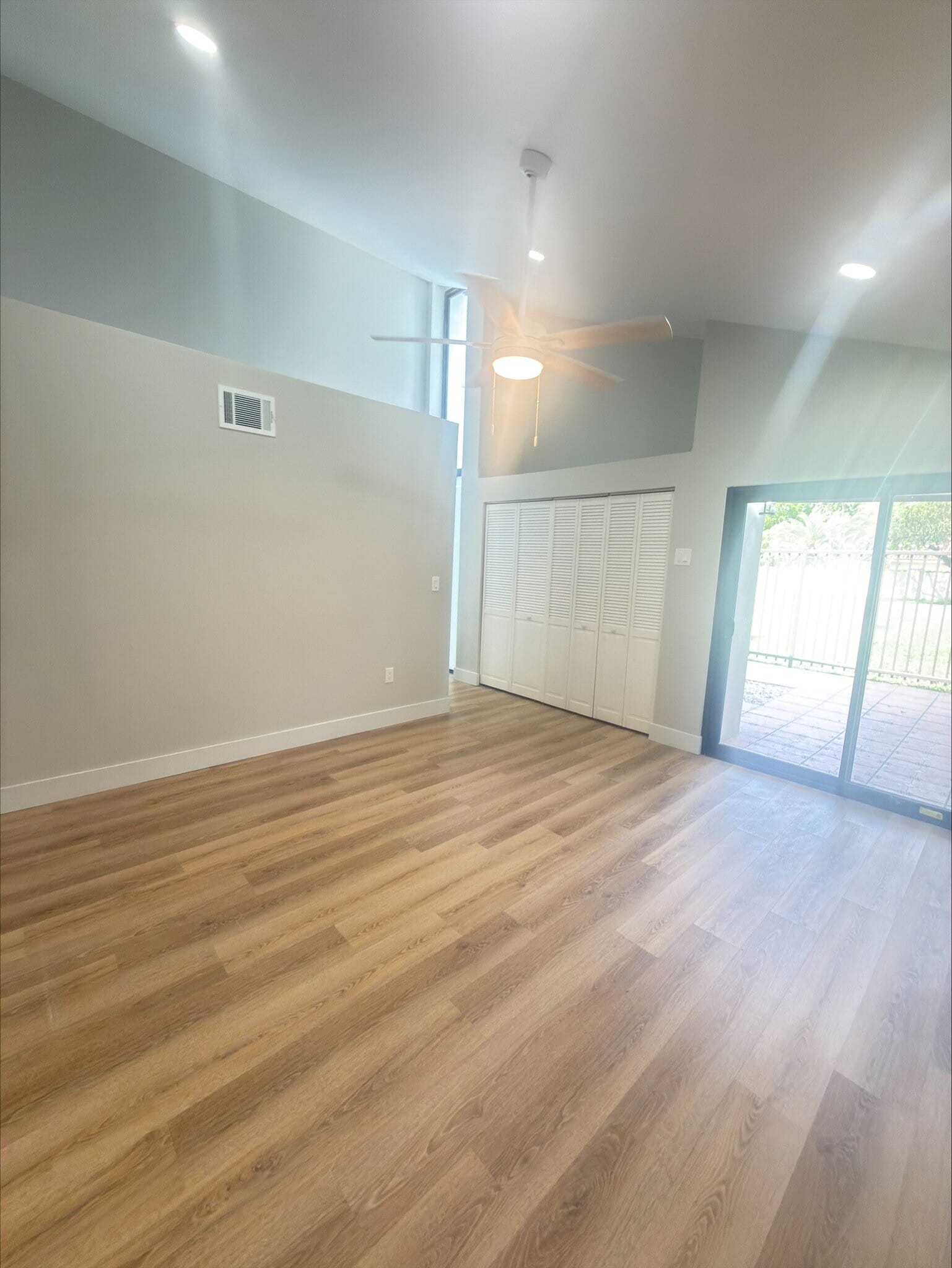 Building Photo - 2560 SW 122nd Ct