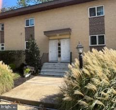 Building Photo - 2032 Maple Ave