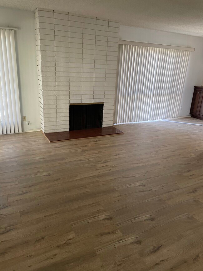Living Room + Fireplace - 3623 Clarington Ave