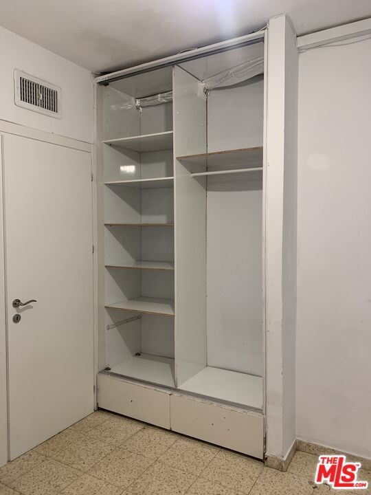 Building Photo - 10 Herzl Blvd