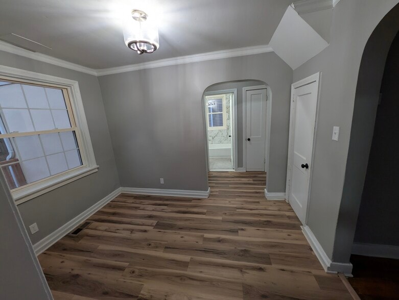 Building Photo - 1511 Columbia St