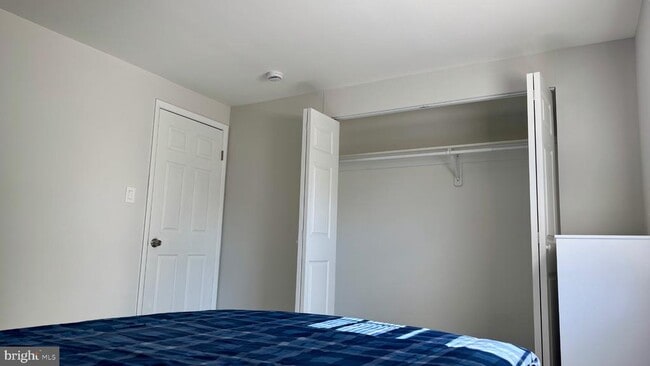 Building Photo - 131 N Garfield Rd