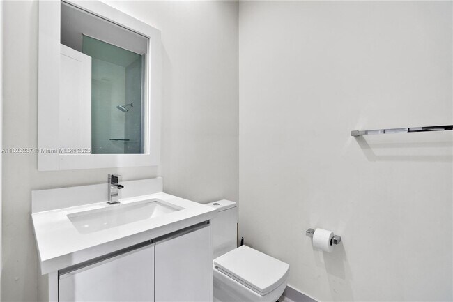 Building Photo - 10334 NW 66th St