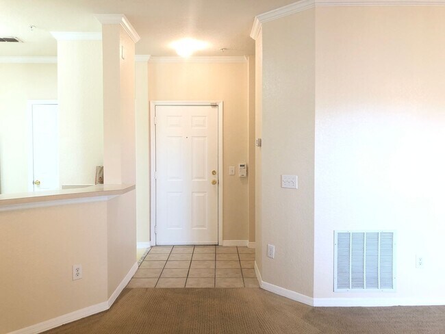 Building Photo - MOVE IN OCTOBER! 3rd floor 3BR/2BA Condo -...
