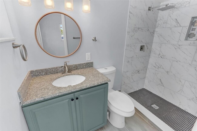 Building Photo - 2822 N Dixie Hwy