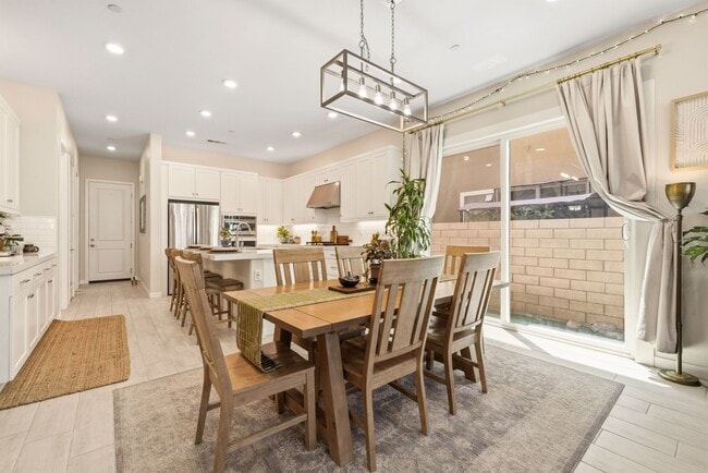 Building Photo - 27233 W Red Willow Ct