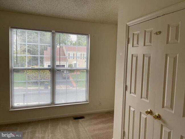 Building Photo - 2807 White Birch Ct