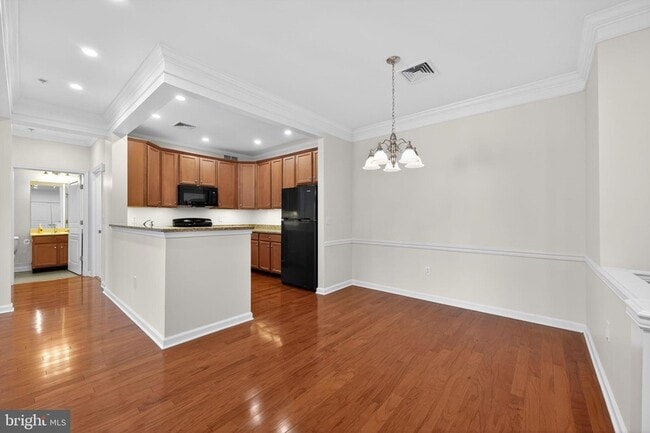 Building Photo - 1014 Creekside Dr