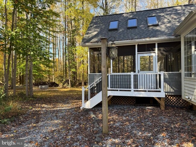 Building Photo - 5 Artillery Dr