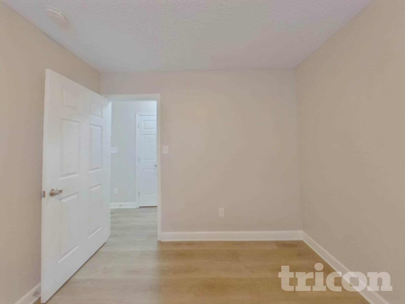 Building Photo - 2918 Brekonridge Centre Dr