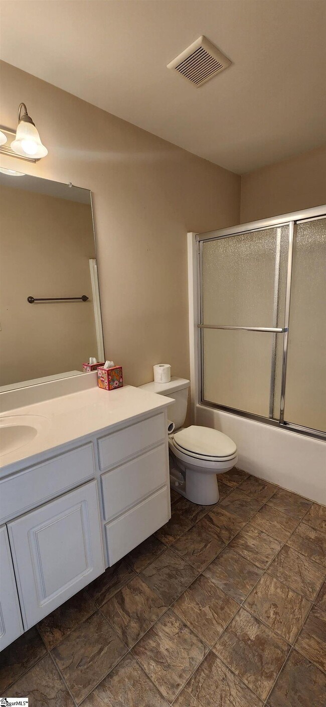 Building Photo - 152 Middleton Park Ln