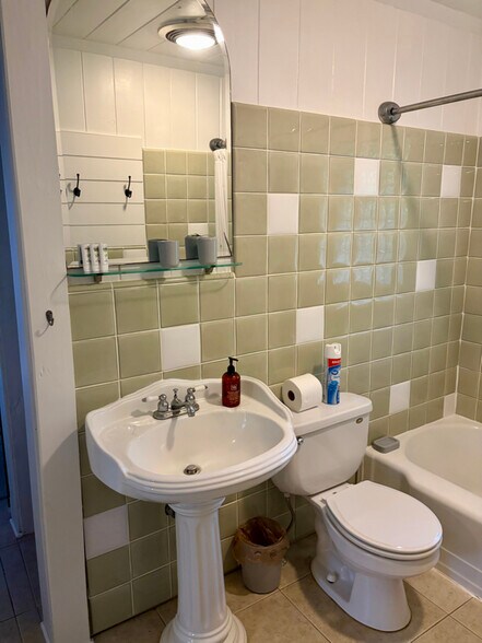 Building Photo - 4510 Kerle St