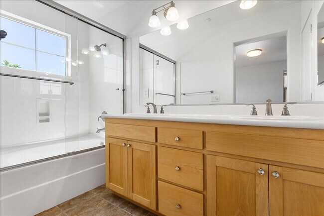 Building Photo - 6028 Old Quarry Loop