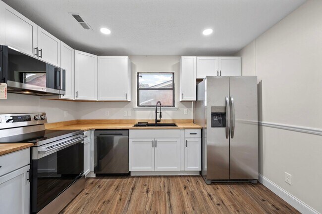 Building Photo - 3334 Gundy Dr