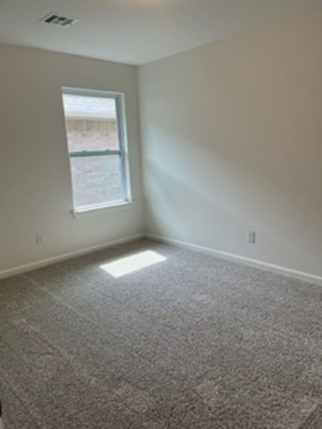 Building Photo - 1st Month Free!