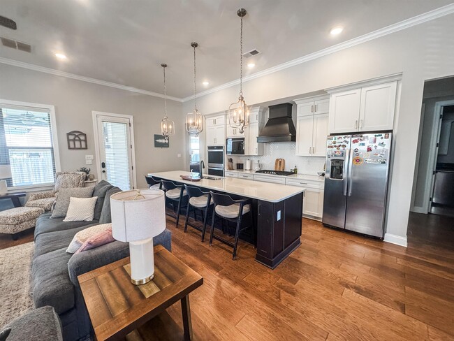 Building Photo - 10206 Evergreen Manor Cv
