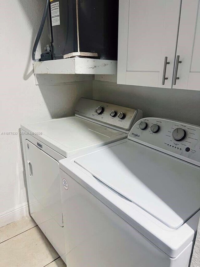 Building Photo - 4435 Treehouse Ln