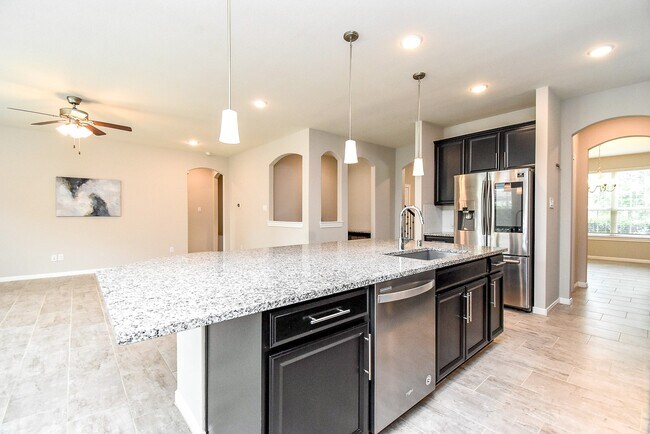 Building Photo - 24918 Meadowthorn Crest Ln