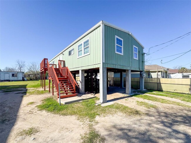 Building Photo - 4615 Heron St