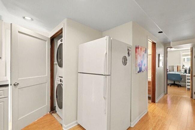 Building Photo - 351 NW 84th St