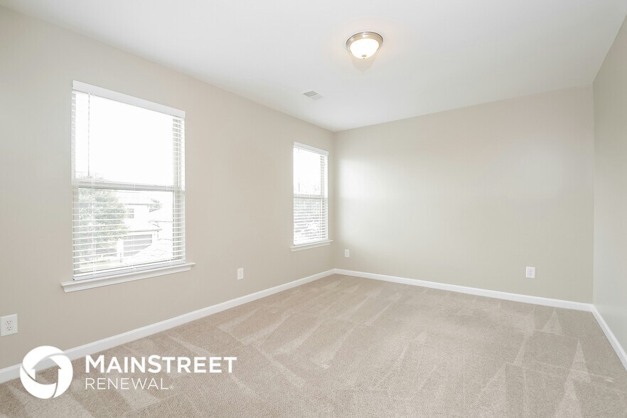 Building Photo - 90 Briar Ridge Ln