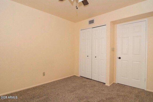 Building Photo - 16225 N 30th St