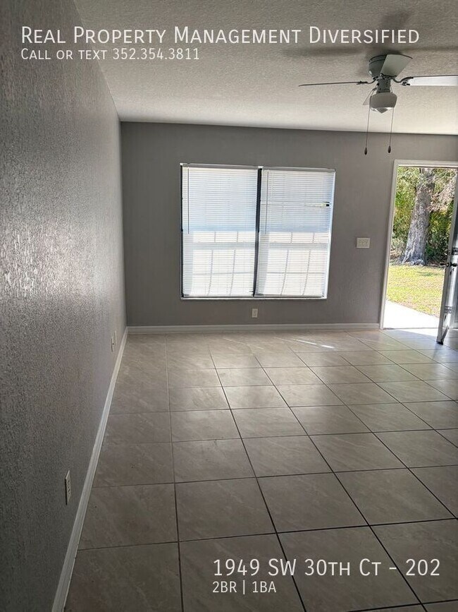 Building Photo - 1949 SW 30th Ct