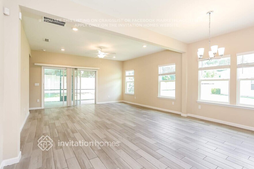 Building Photo - 11304 Oyster Creek Rd