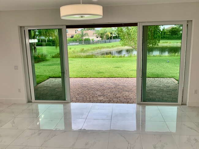 Building Photo - 9754 Celtic Sea Ln