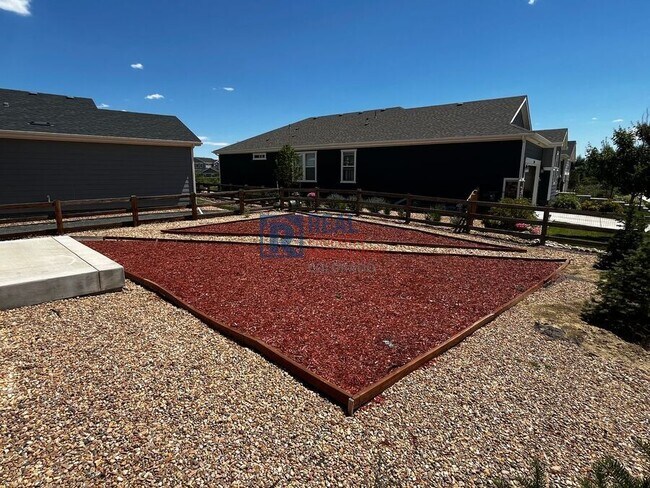 Building Photo - 3092 Cub Lake Dr