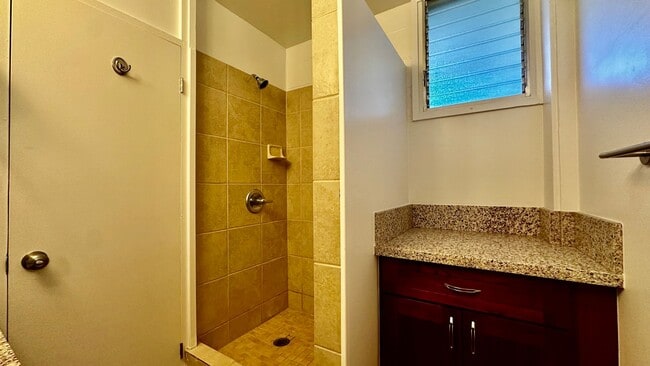 Building Photo - Available June 9th - Ideally Located 1 Bedroom, 1 Bath, with 1 Assigned Parking Stall in Makiki