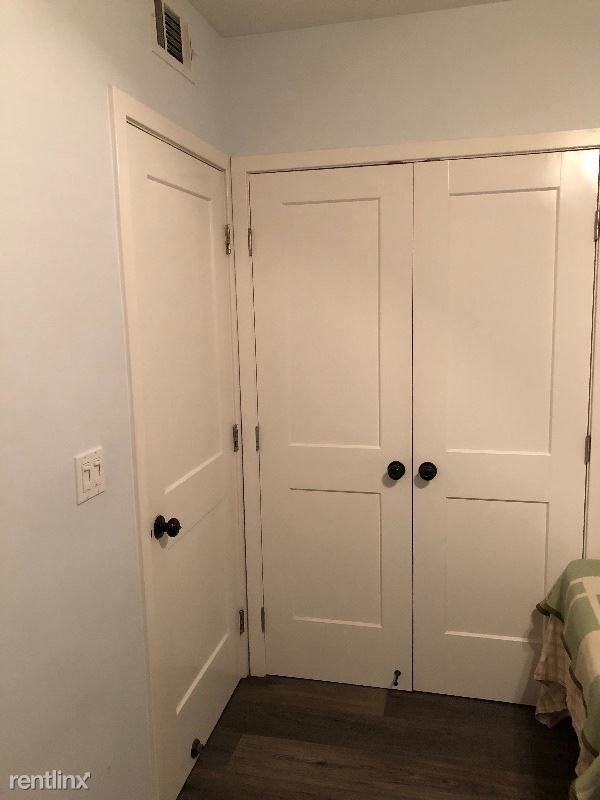 Building Photo - 1823 Michigan Ave