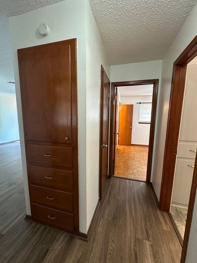 Building Photo - 4720 Spiva Dr