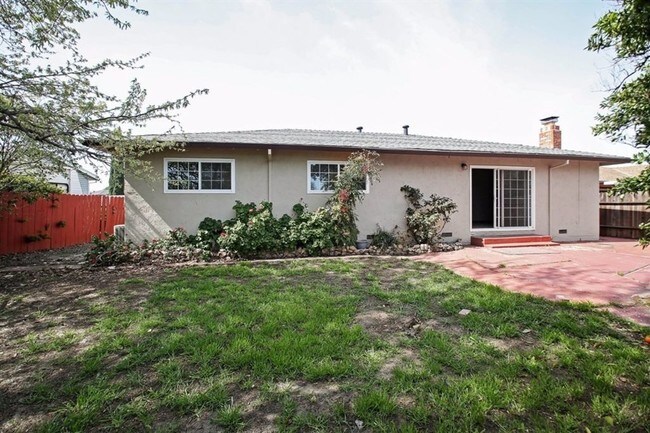 Building Photo - 2813 Rio Grande Dr