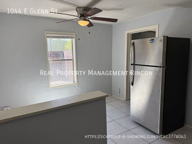 Building Photo - 1044 E Glenn St