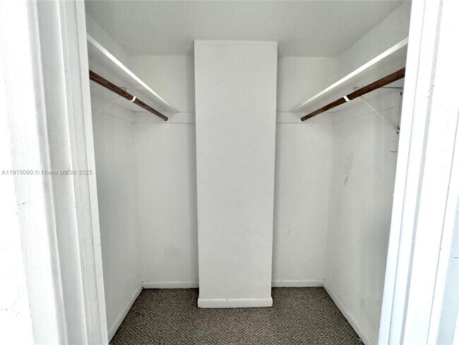 Building Photo - 19390 Collins Ave