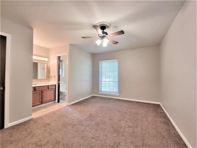 Building Photo - 2303 Oboe Trail