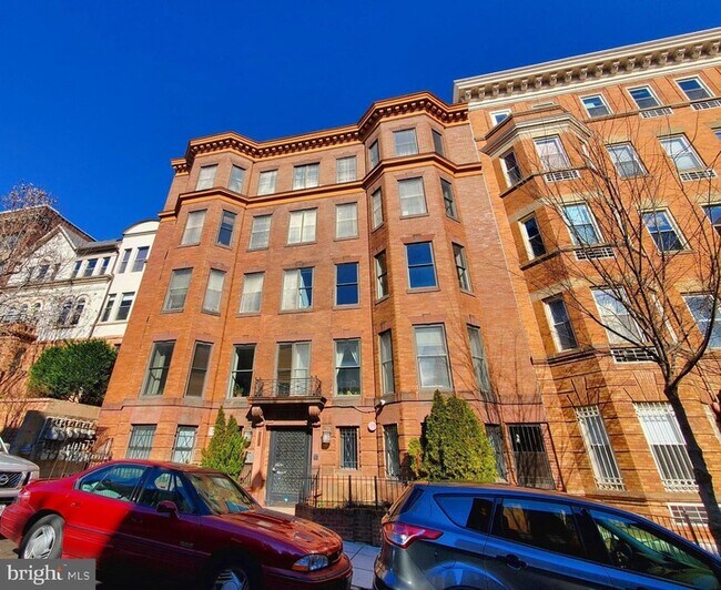 Building Photo - 1417 Chapin St NW
