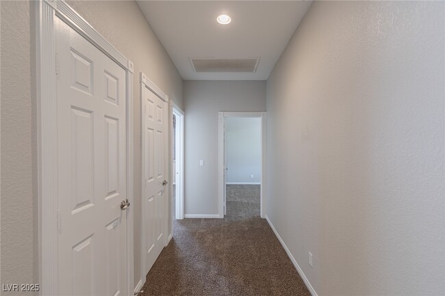 Building Photo - 2461 Ping Dr