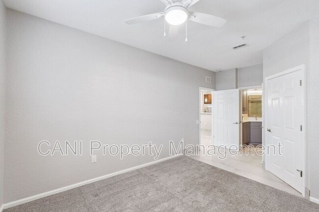 Building Photo - 2484 San Tecla St