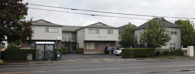Building Photo - Parkwood Apartments
