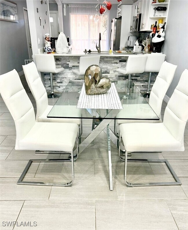 Building Photo - 4021 Ice Castle Way