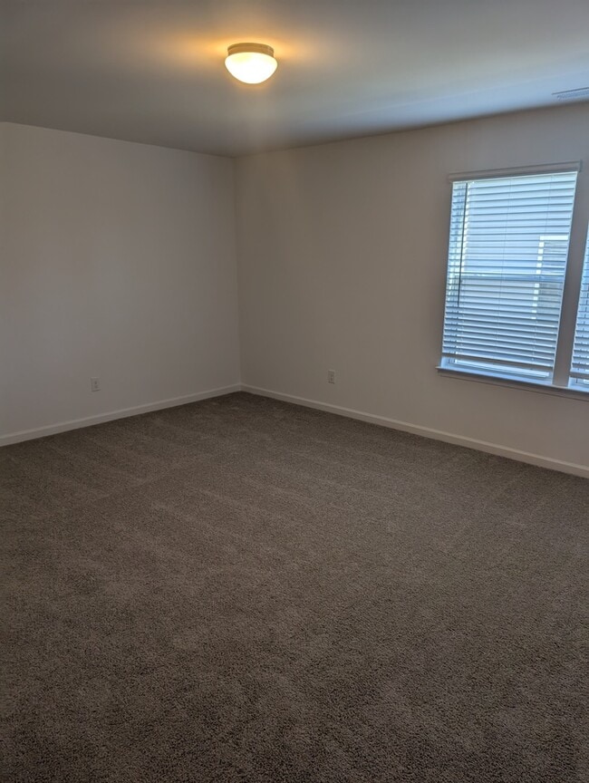 Building Photo - NEW 4BD/3BTH HOUSE- STONEBRIDGE FAIRWAYS COMMUNITY- Golf Course View- AVAILABLE NOW!