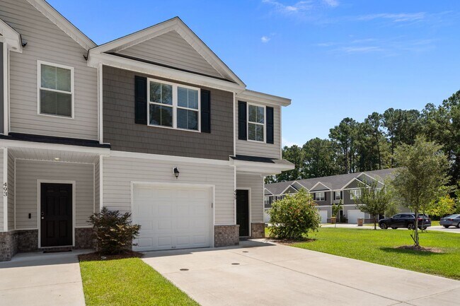 Building Photo - 495 Gov Treutlen Cir