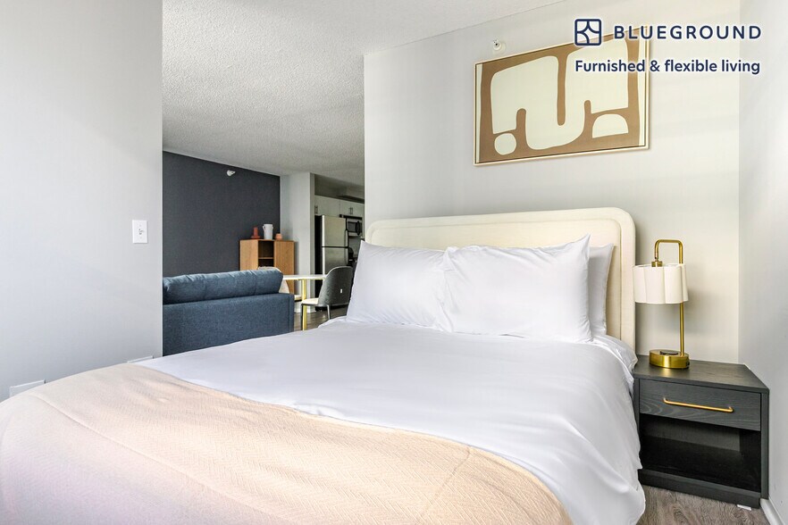 Building Photo - 180 N Jefferson St