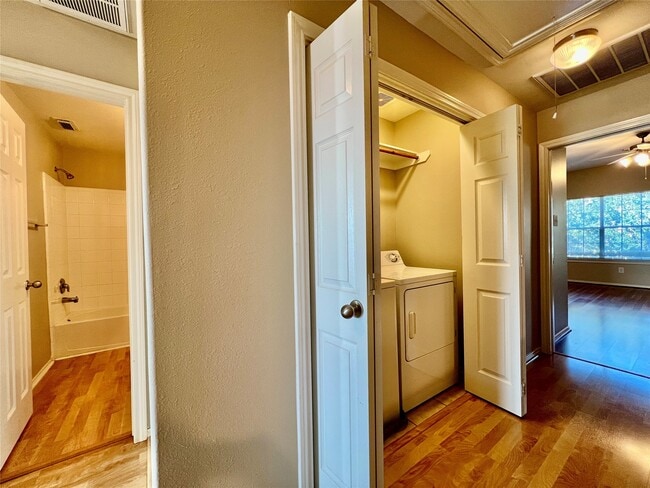 Building Photo - 11834 Ramla Place Trail