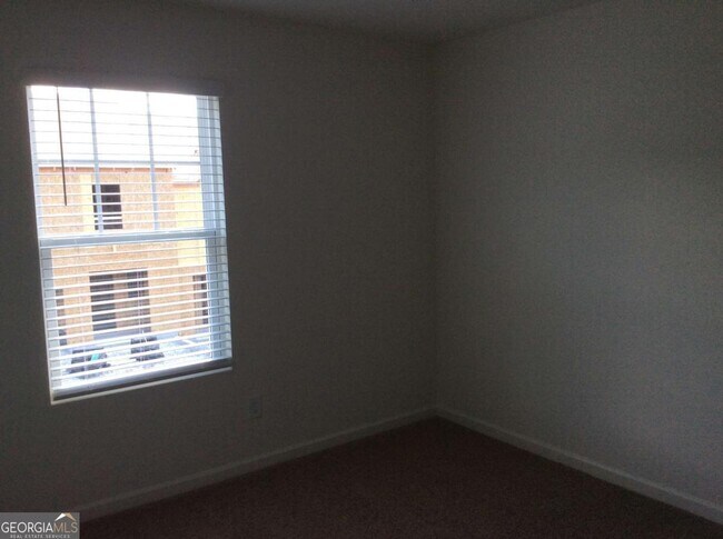 Building Photo - 1627 Larkspur Trl