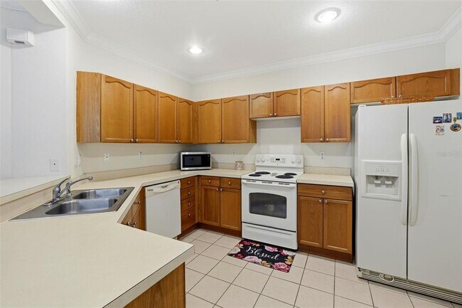 Building Photo - 8180 Boat Hook Loop