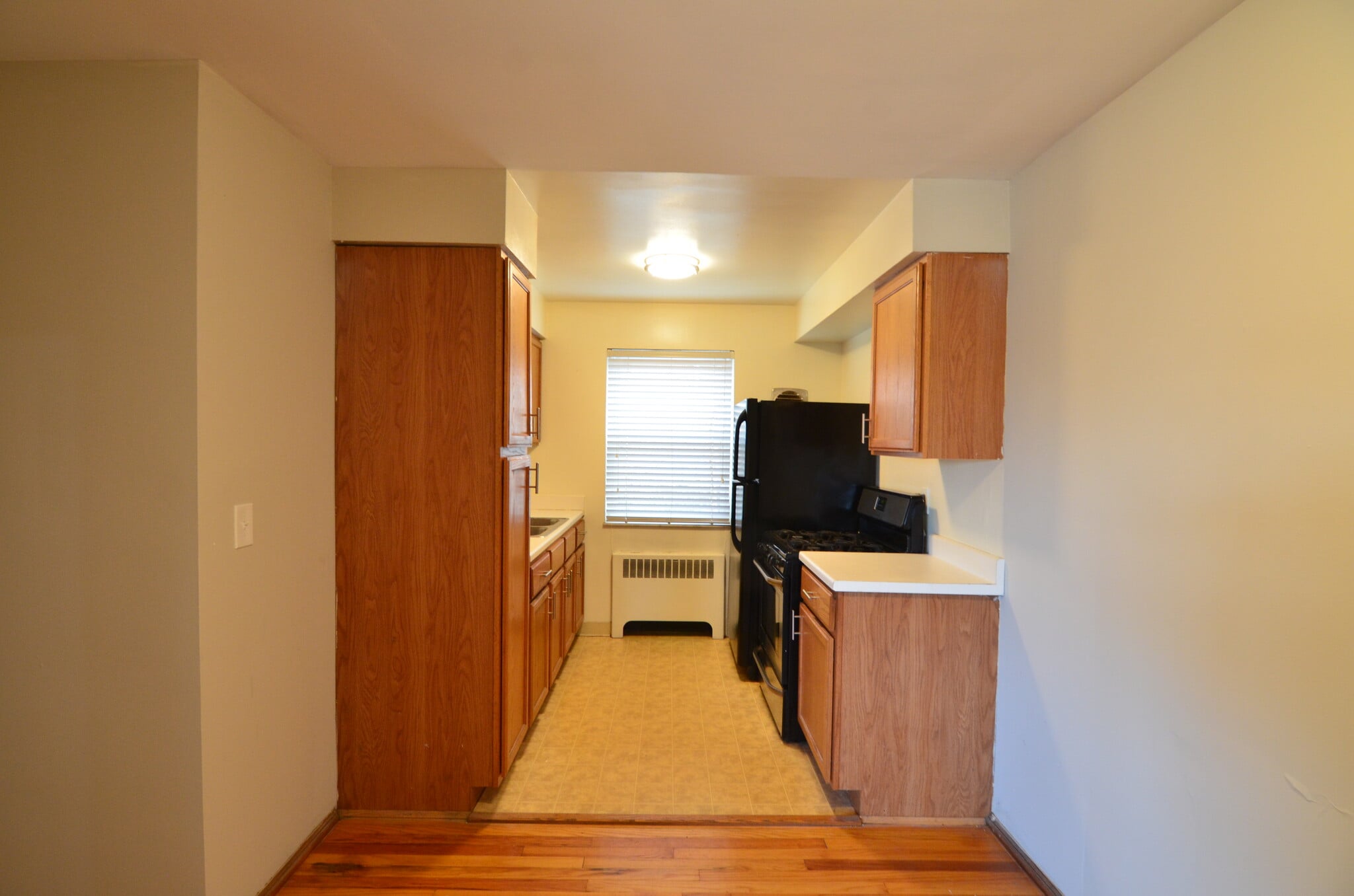 Building Photo - 4216 Settle St