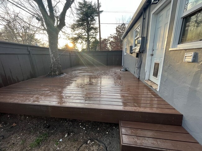 Building Photo - 1909 39th St